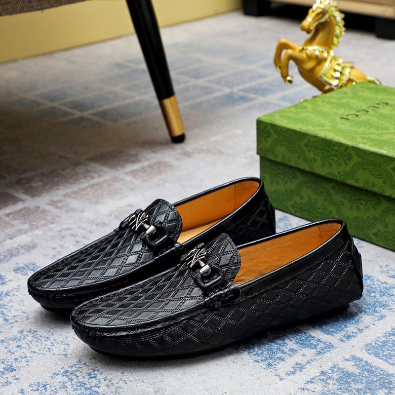 G*u*i leather shoes